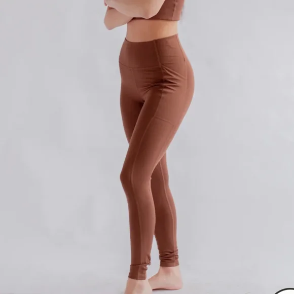 Girlfriend Collective Compressive High-Rise Legging - small - Picture 2 of 4